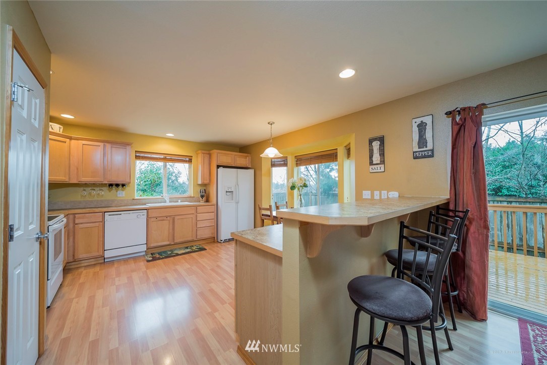 4217 154th Place Southeast Bothell, WA 98012 - Photo 7 of 25