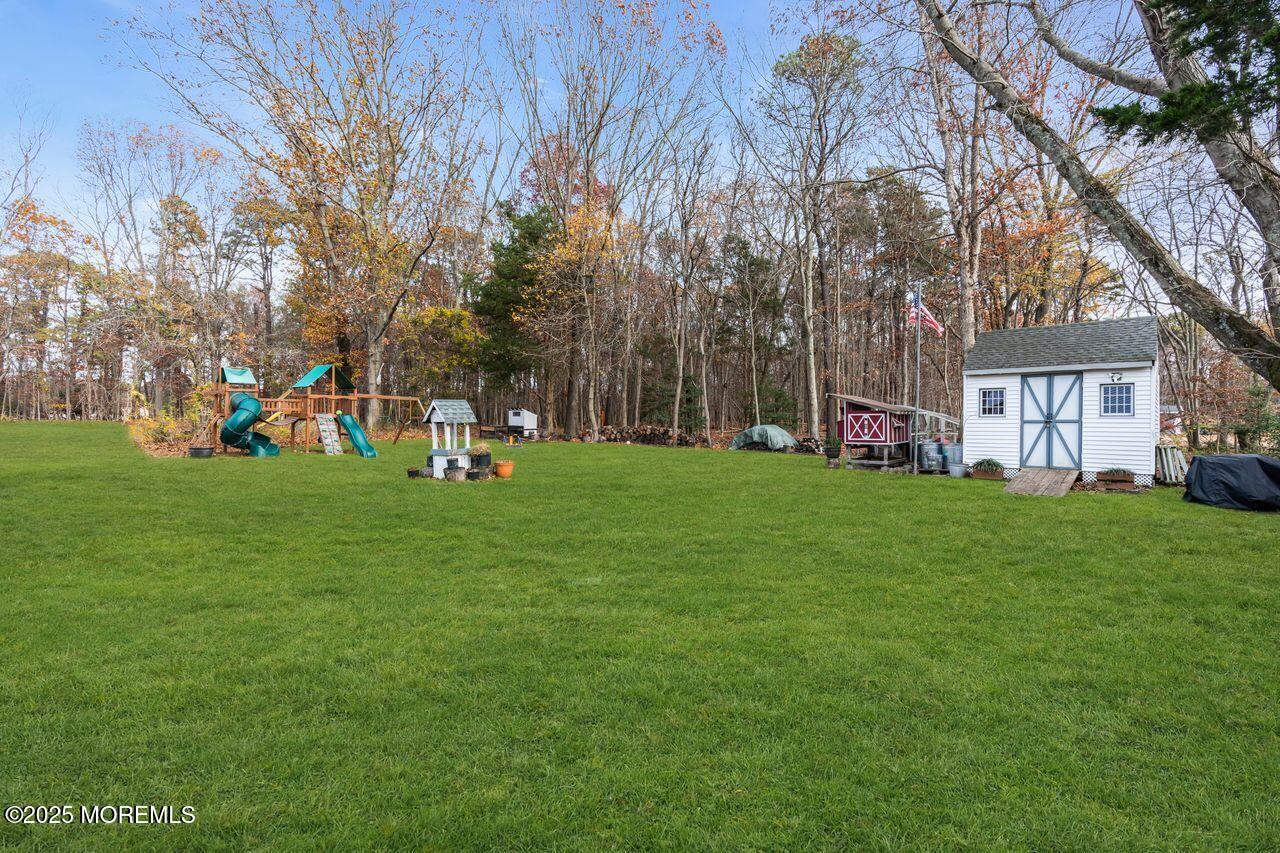 1300 Maxim Southard Road Howell, NJ 07731 - Photo 16 of 61 045_dsc08040-1_527