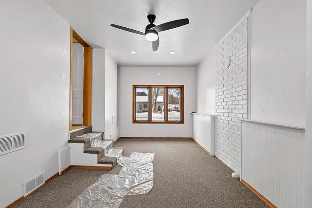 $319,900 | 308 Fairview Way, Shawano, WI 54166