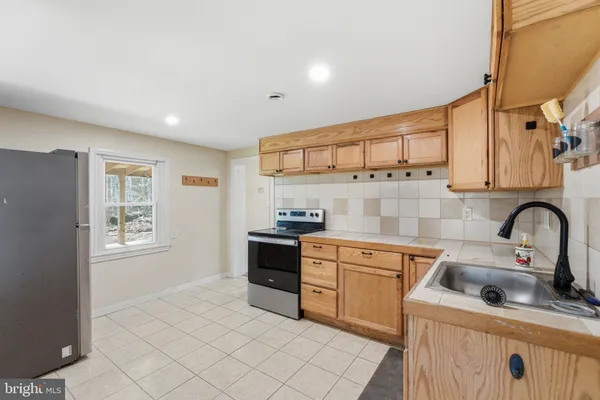 $2,000 | 418 South Bank Road, Landenberg, PA 19350