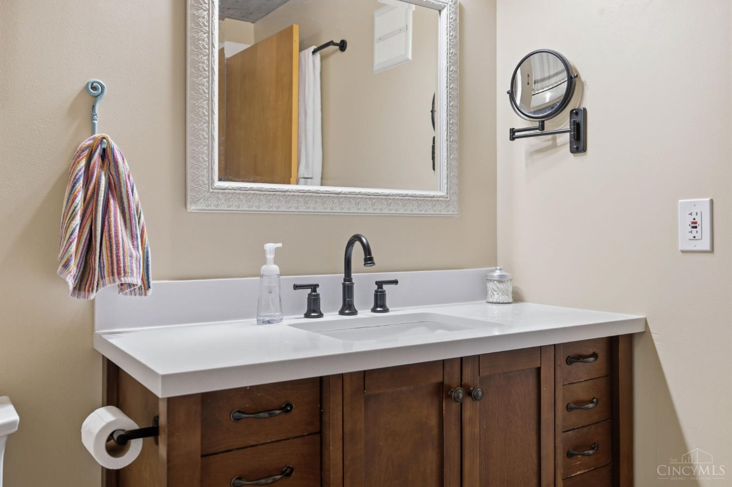 353 West 4th Street, Unit 602 Cincinnati, OH 45202 - Photo 29 of 44