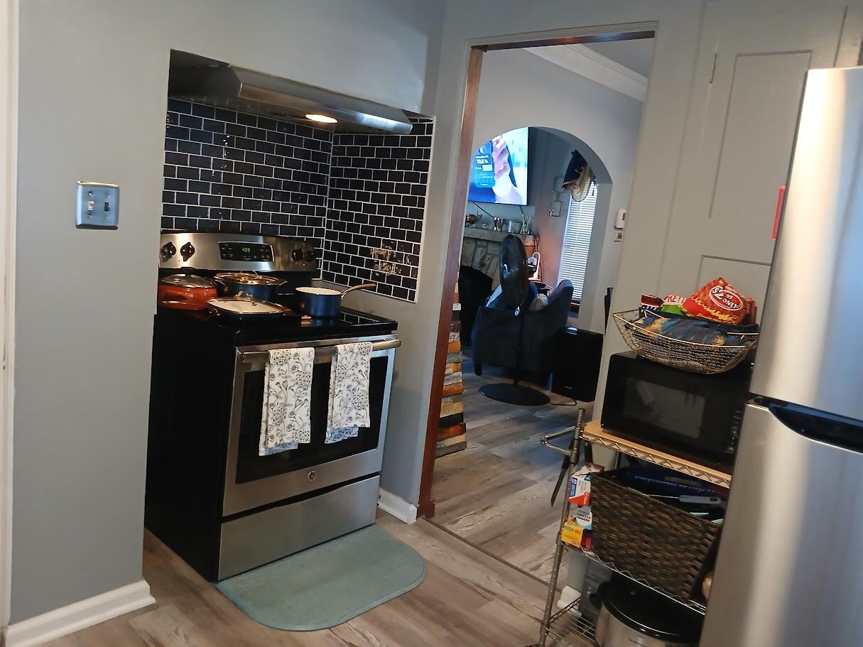 3924 North 37th Street Milwaukee, WI 53216 - Photo 8 of 22 20250928_160928