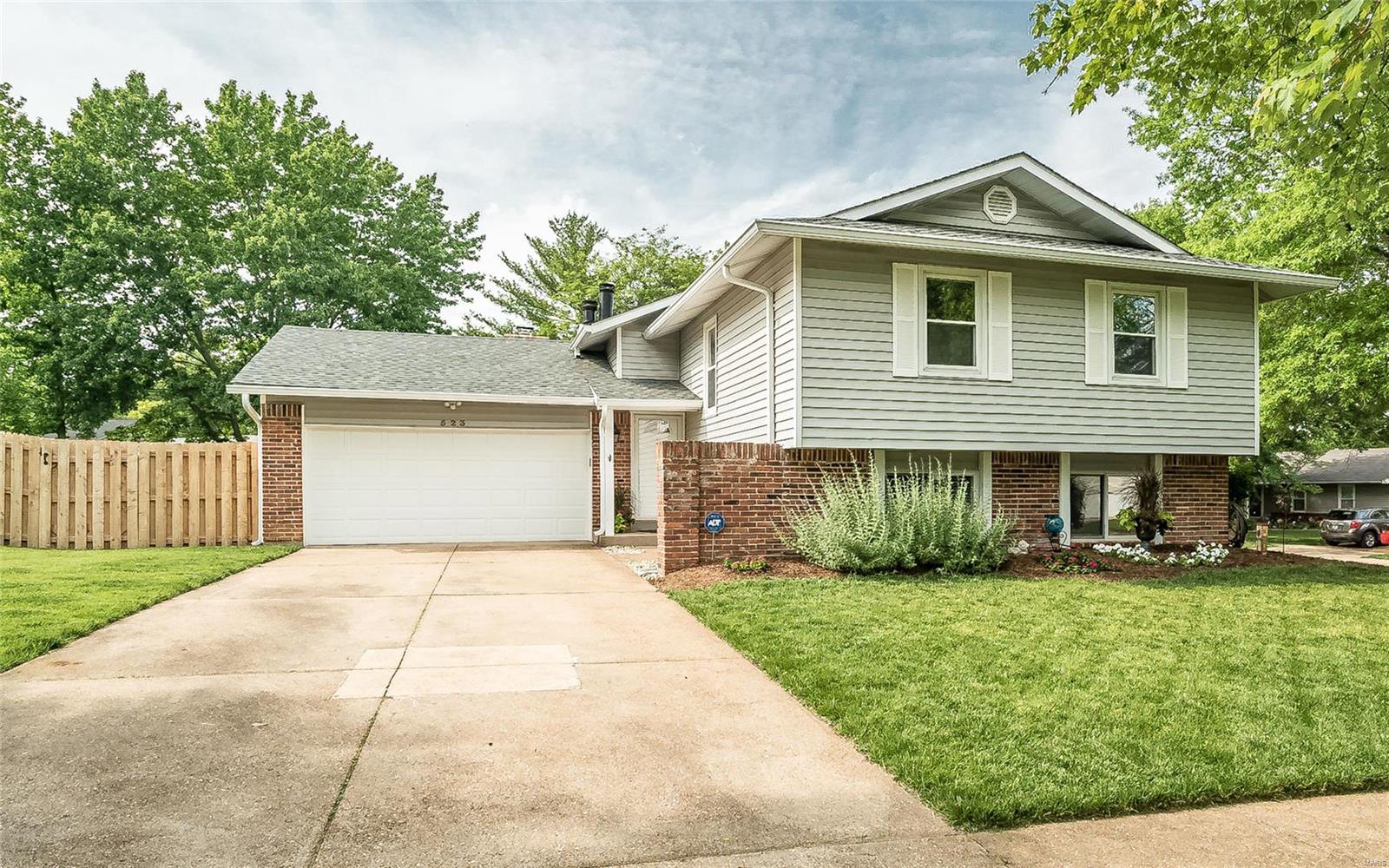 523 Shepards Crossing Ballwin, MO 63021 - Photo 1 of 24 Gallery Image 1