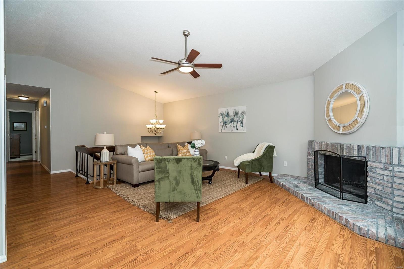 523 Shepards Crossing Ballwin, MO 63021 - Photo 5 of 24 Gallery Image 5