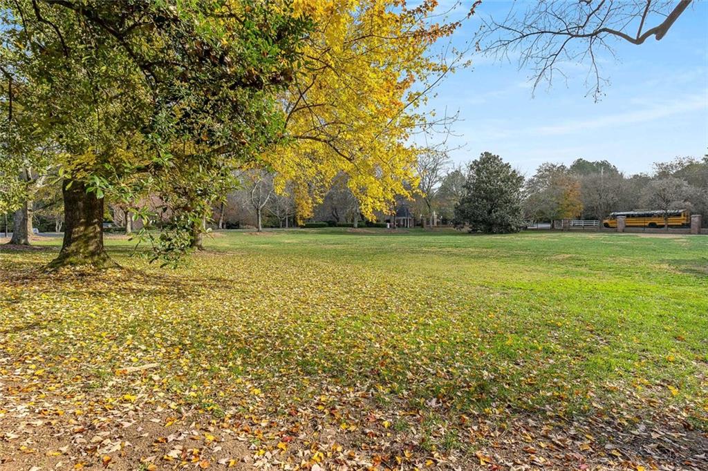 5 Spinning House Place Northwest Atlanta, GA 30318 - Photo 31 of 42 a view of a field with an outdoor space
