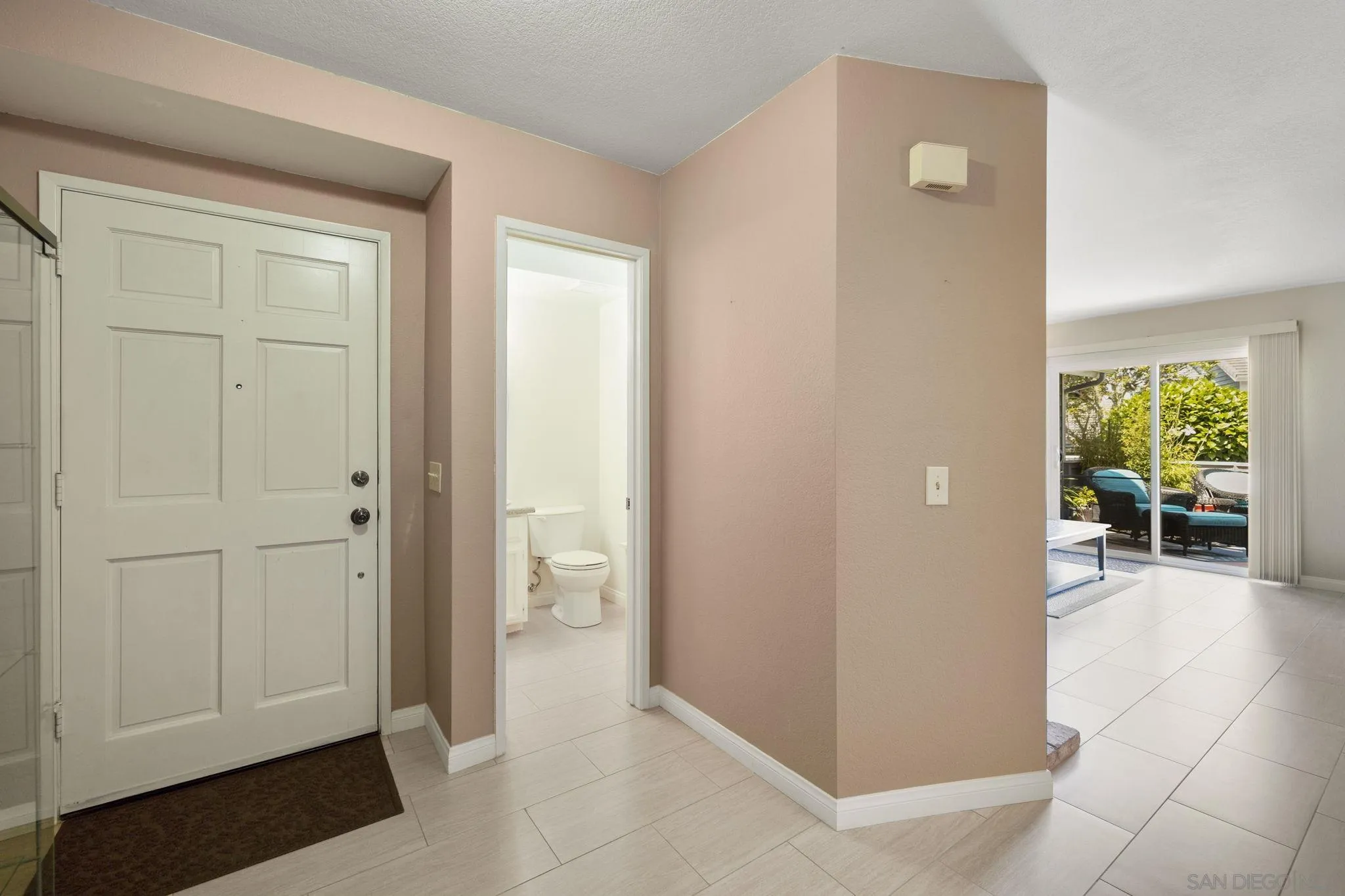 677 Summer View Circle Encinitas, CA 92024 - Photo 12 of 58