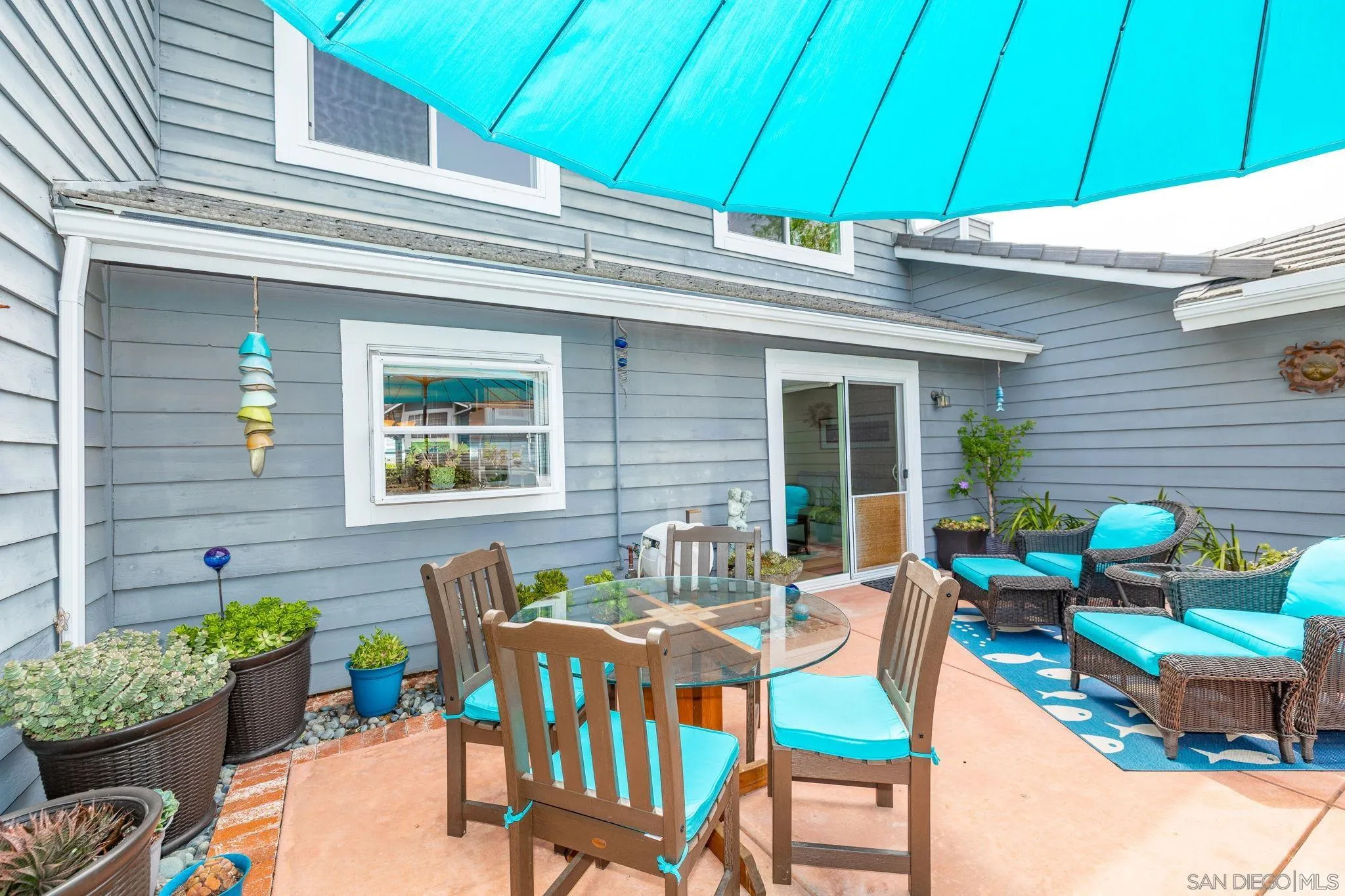 677 Summer View Circle Encinitas, CA 92024 - Photo 33 of 58 a house view with a seating space