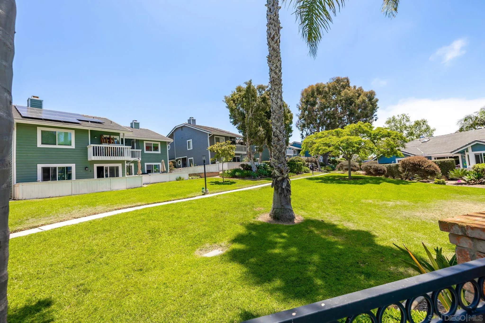 677 Summer View Circle Encinitas, CA 92024 - Photo 39 of 58 a swimming pool with outdoor seating and yard