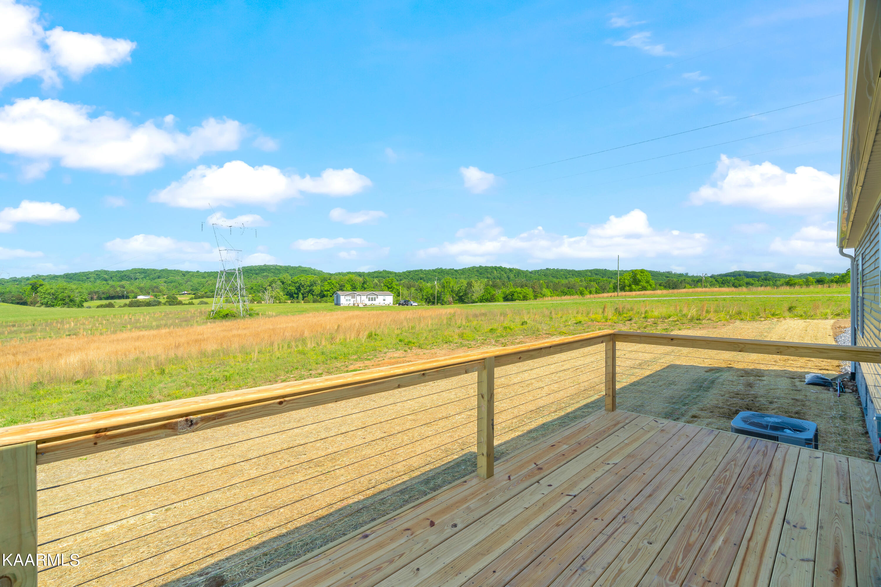 585 Johnson Church Road Philadelphia, TN 37846 - Photo 12 of 42 585 Johnson Church Rd-12