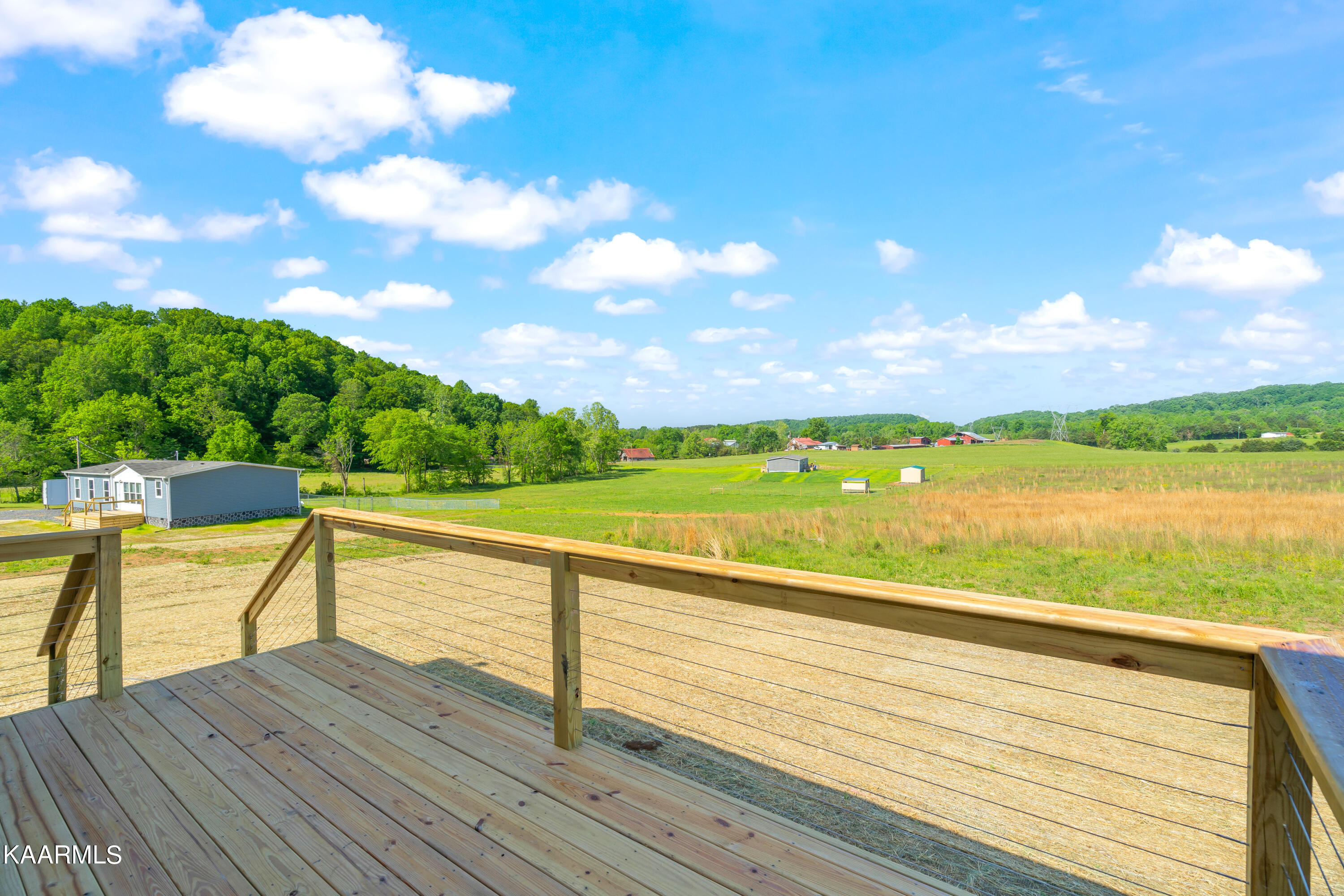 585 Johnson Church Road Philadelphia, TN 37846 - Photo 13 of 42 585 Johnson Church Rd-13