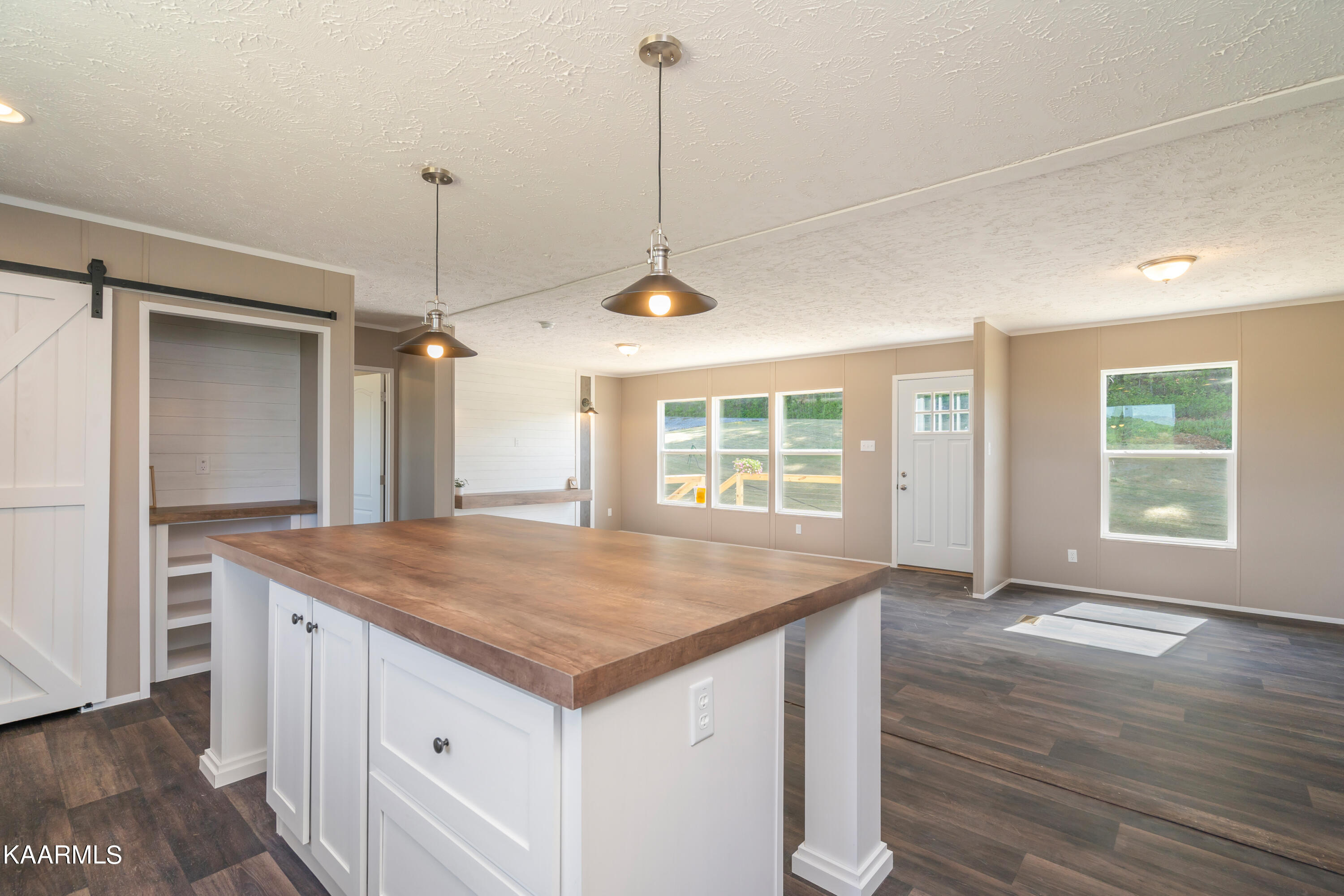 585 Johnson Church Road Philadelphia, TN 37846 - Photo 25 of 42 585 Johnson Church Rd-27