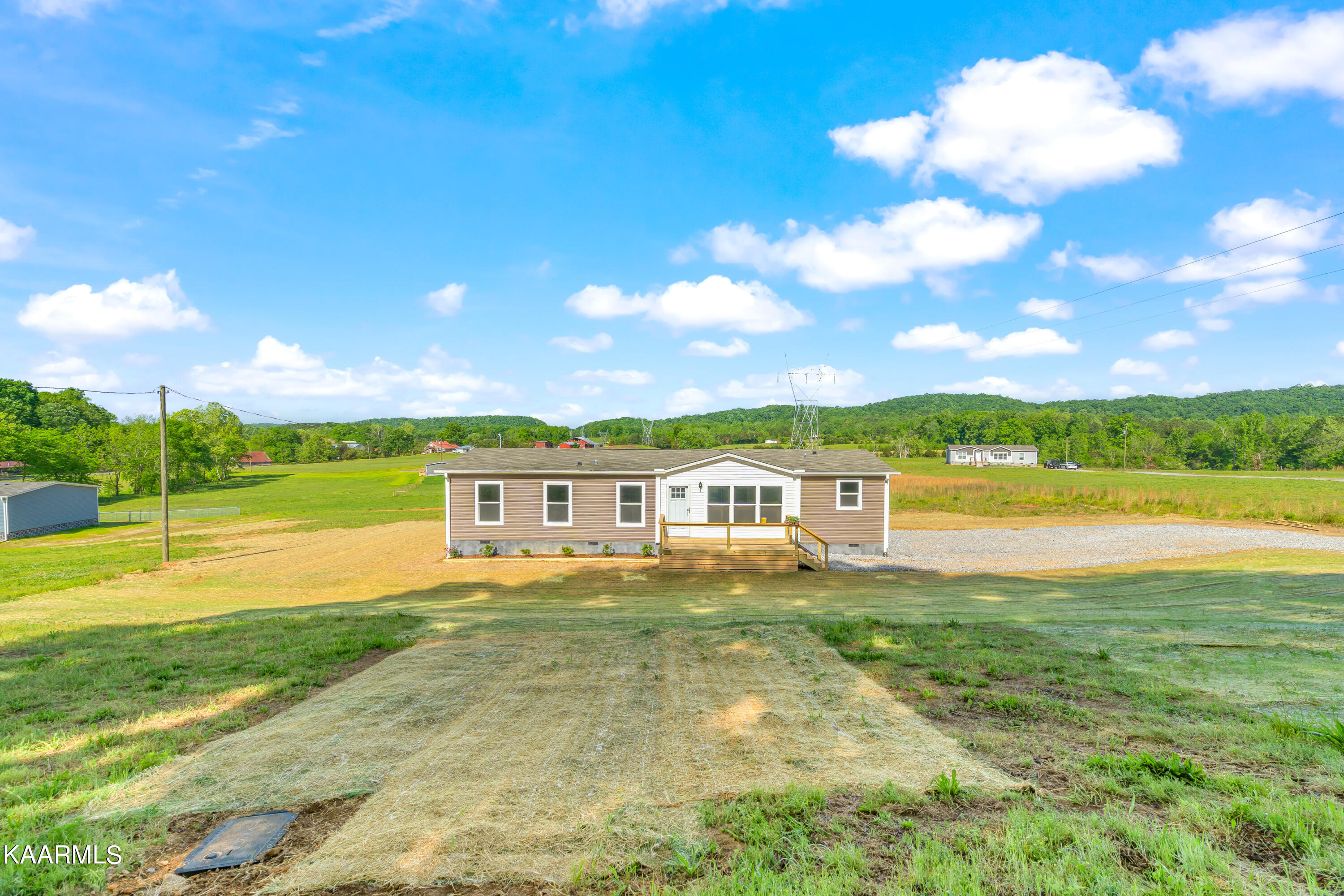 585 Johnson Church Road Philadelphia, TN 37846 - Photo 42 of 42 585 Johnson Church Rd-4