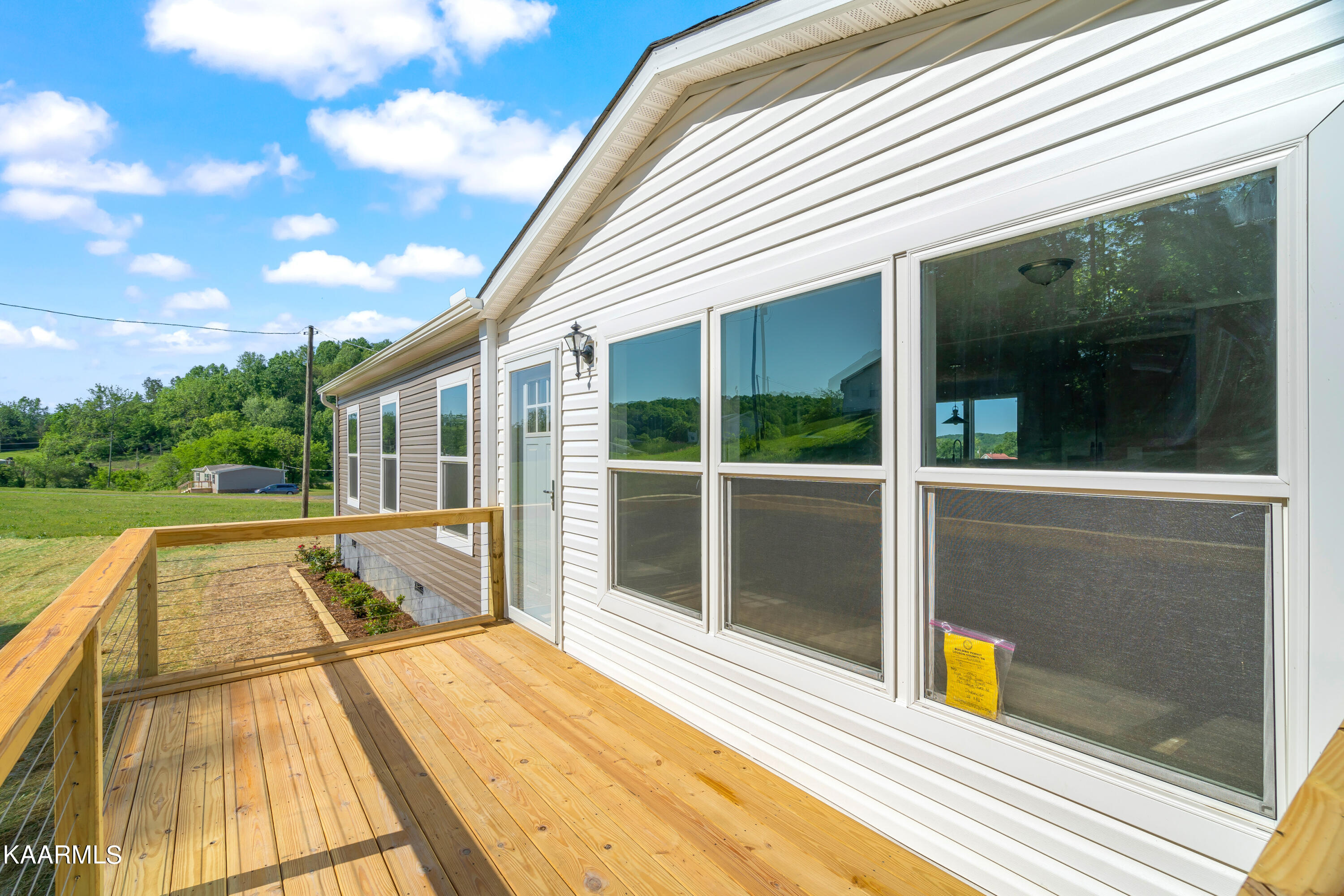 585 Johnson Church Road Philadelphia, TN 37846 - Photo 7 of 42 585 Johnson Church Rd-6