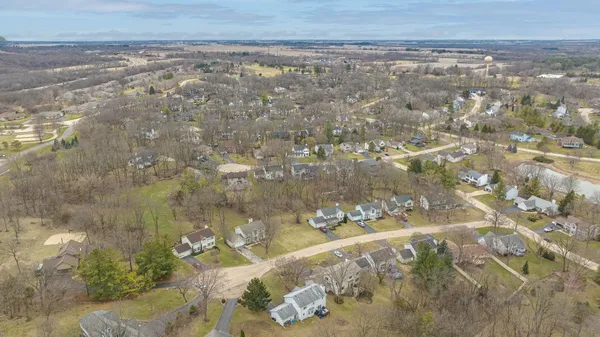 $59,900 | 328 Harwich Place, Rockton, IL 61072