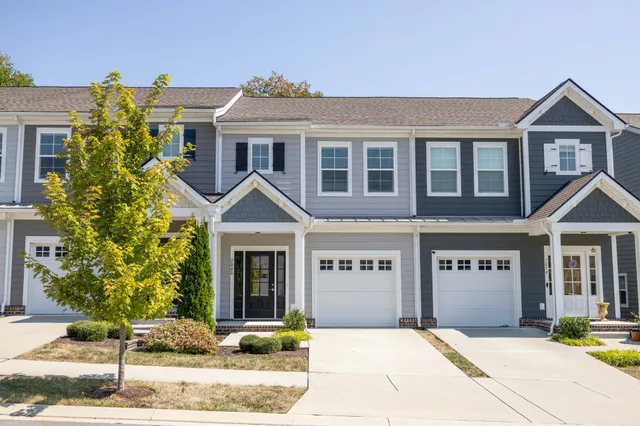 $479,500 | 7060 Gracious Drive, Franklin, TN 37064