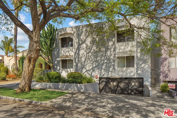 $3,800 | 1006 Havenhurst Drive, Unit 4, Los Angeles, CA 90046