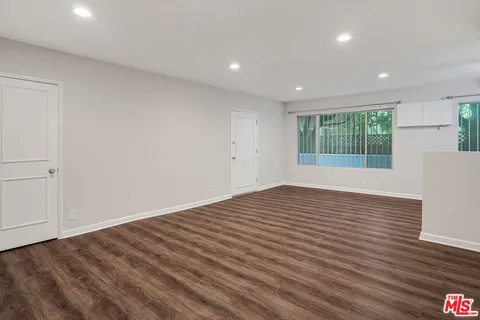 $3,800 | 1006 Havenhurst Drive, Unit 4, Los Angeles, CA 90046