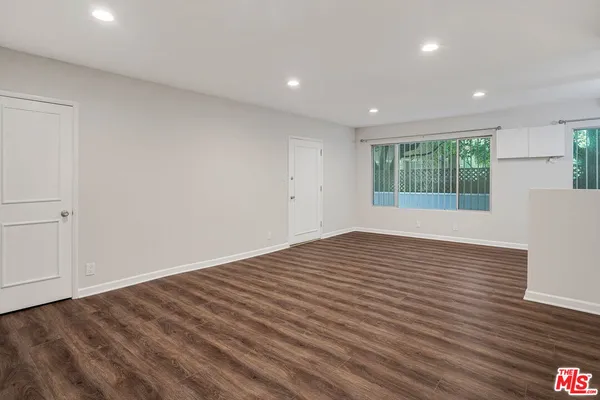 $3,800 | 1006 Havenhurst Drive, Unit 4, Los Angeles, CA 90046