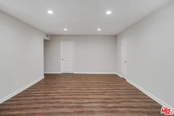 $3,800 | 1006 Havenhurst Drive, Unit 4, Los Angeles, CA 90046