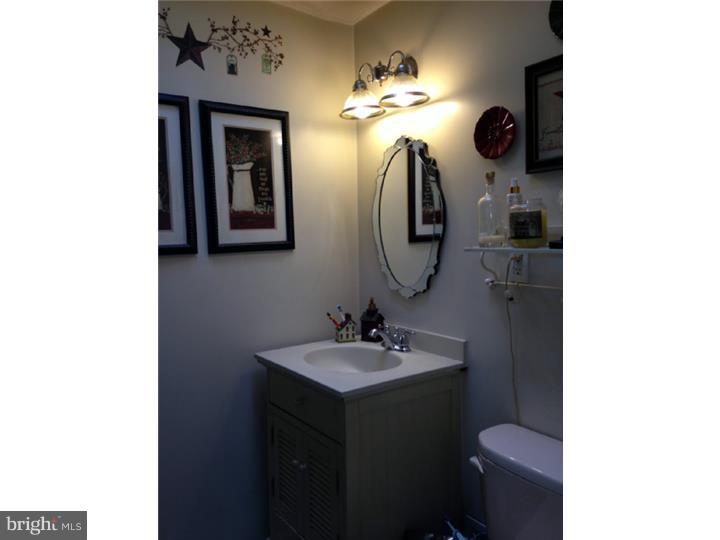 11742 Telfair Road Philadelphia, PA 19154 - Photo 18 of 24 Bathroom