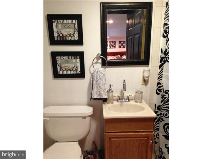 11742 Telfair Road Philadelphia, PA 19154 - Photo 24 of 24 Bathroom