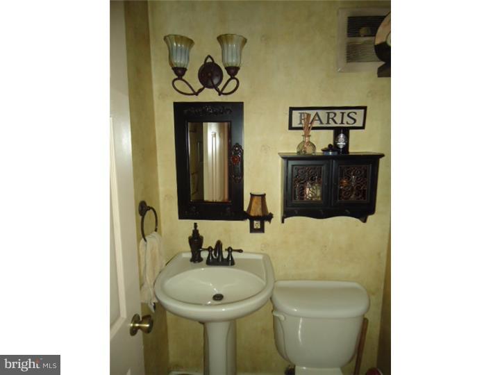 11742 Telfair Road Philadelphia, PA 19154 - Photo 9 of 24 Half Bath