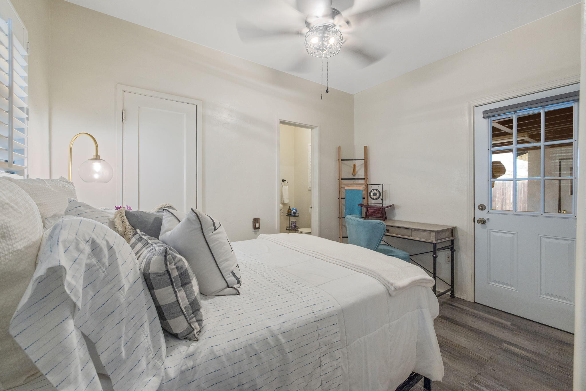 457 West Maple Street Exeter, CA 93221 - Photo 14 of 28 28-web-or-mls-713A7787