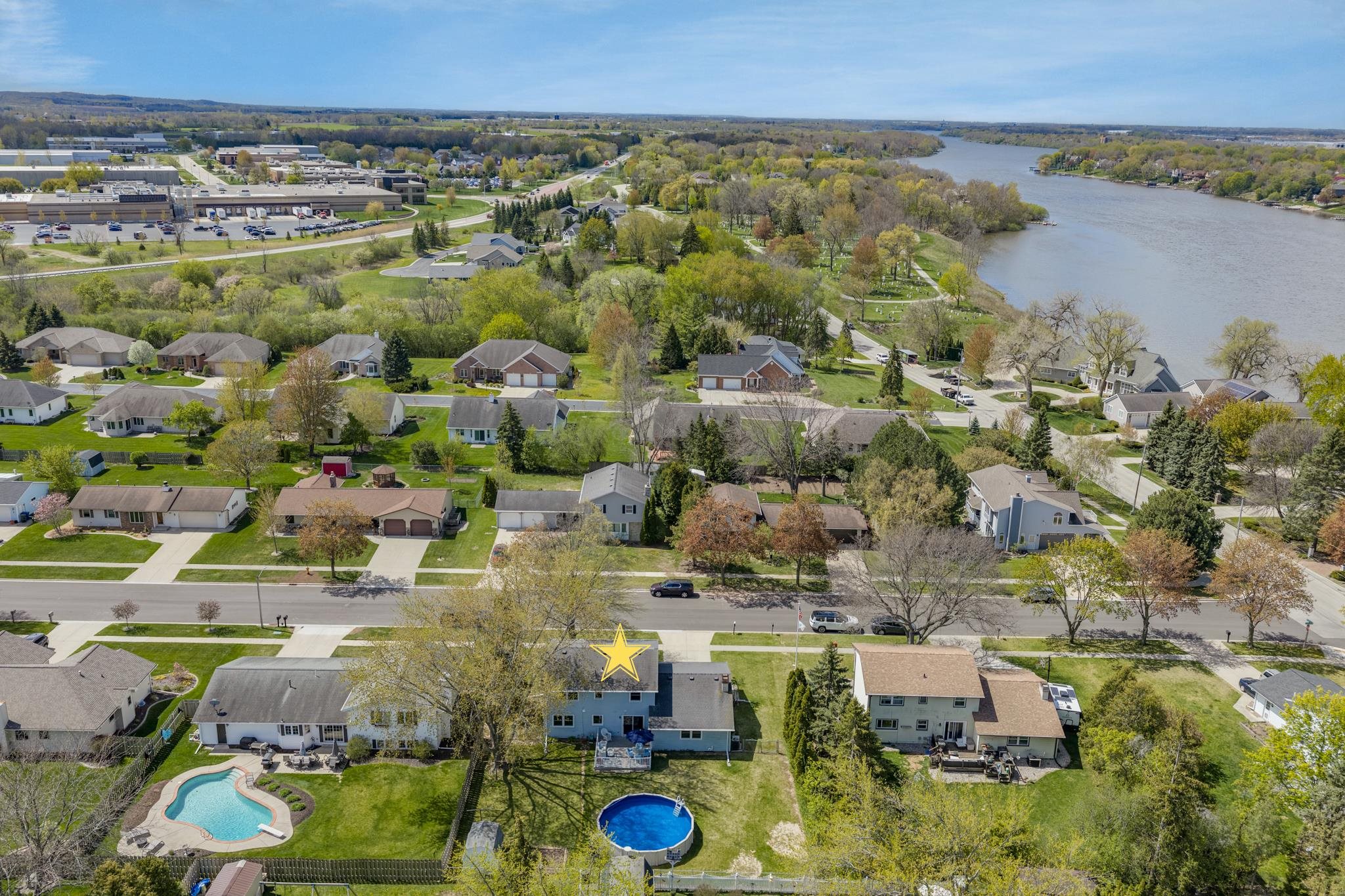 413 South Good Hope Road De Pere, WI 54115 - Photo 56 of 58