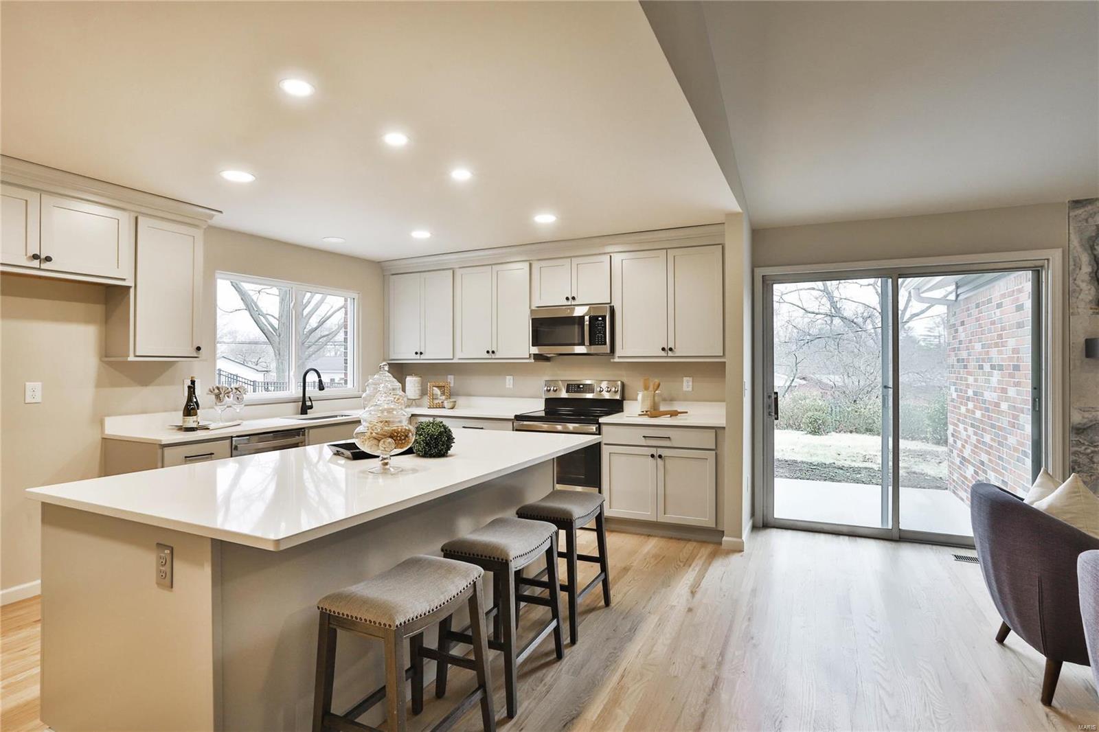 318 Northmoor Drive Ballwin, MO 63011 - Photo 19 of 43