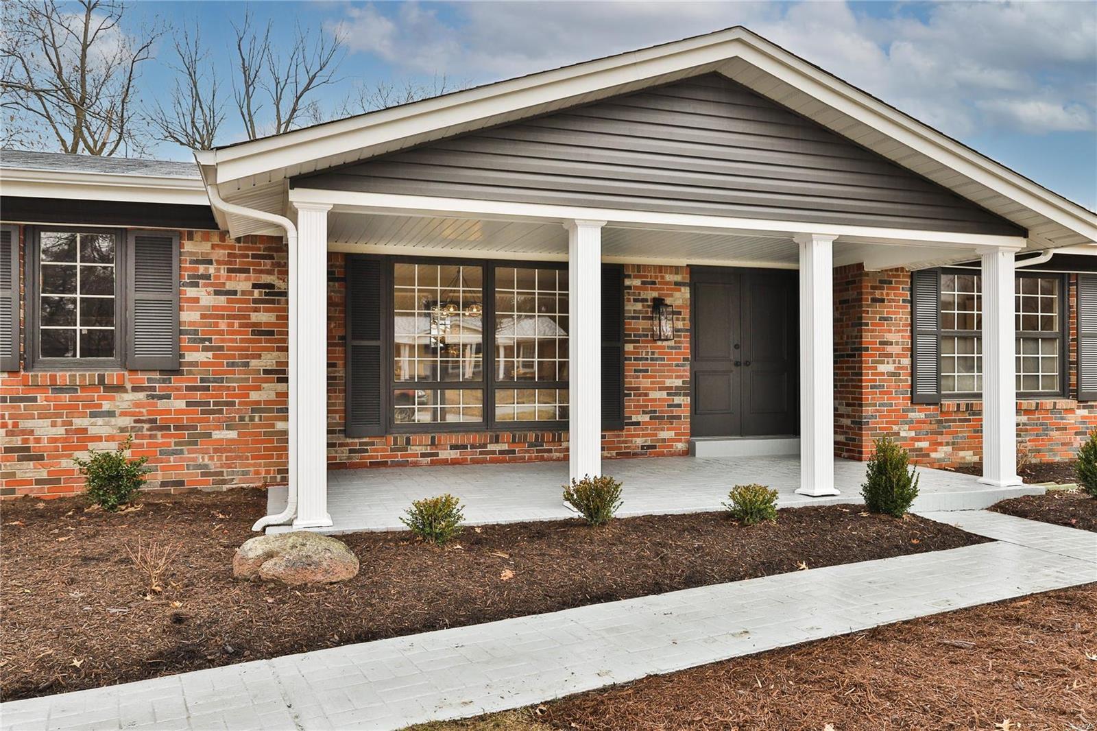 318 Northmoor Drive Ballwin, MO 63011 - Photo 2 of 43