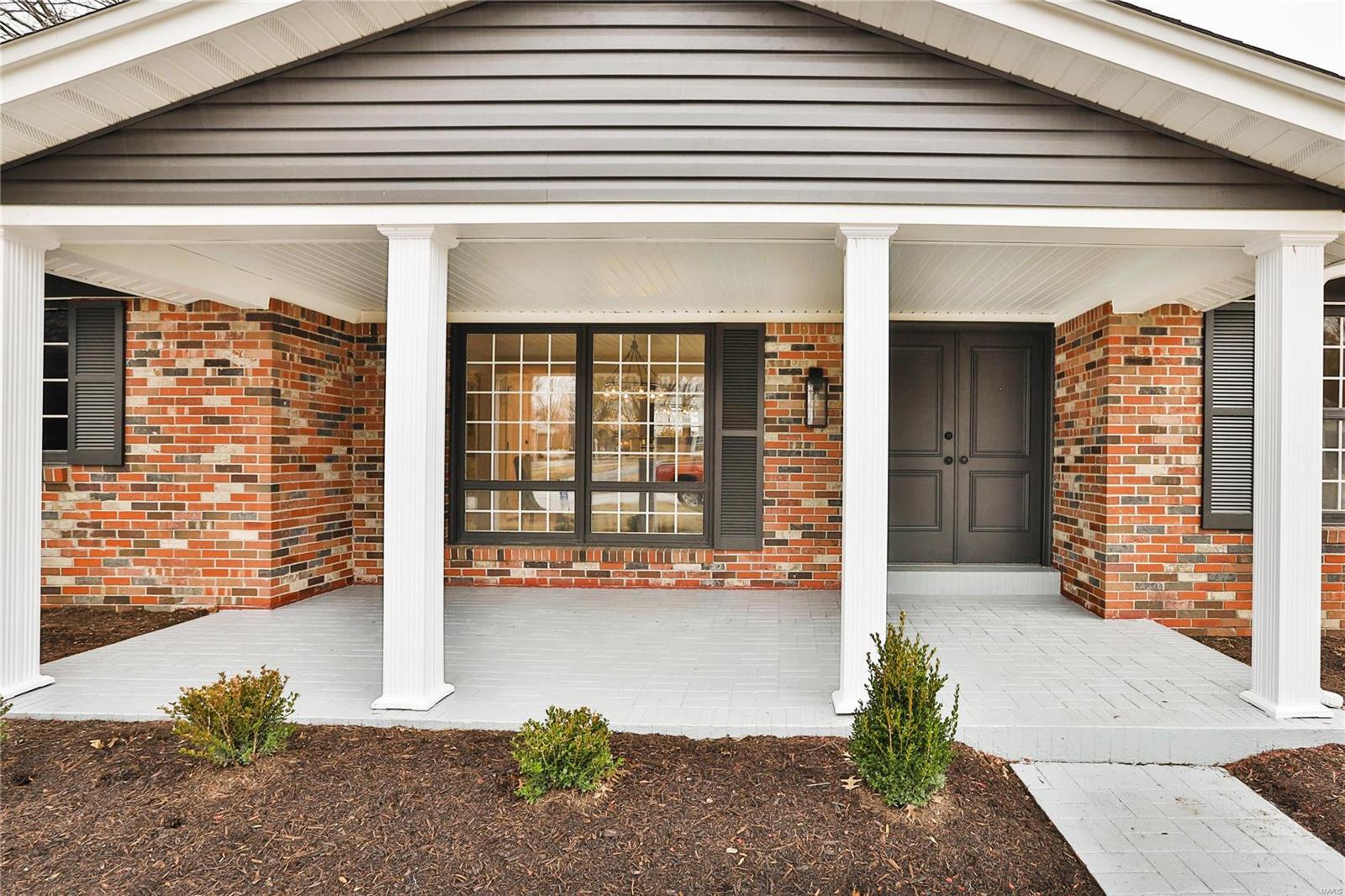 318 Northmoor Drive Ballwin, MO 63011 - Photo 3 of 43