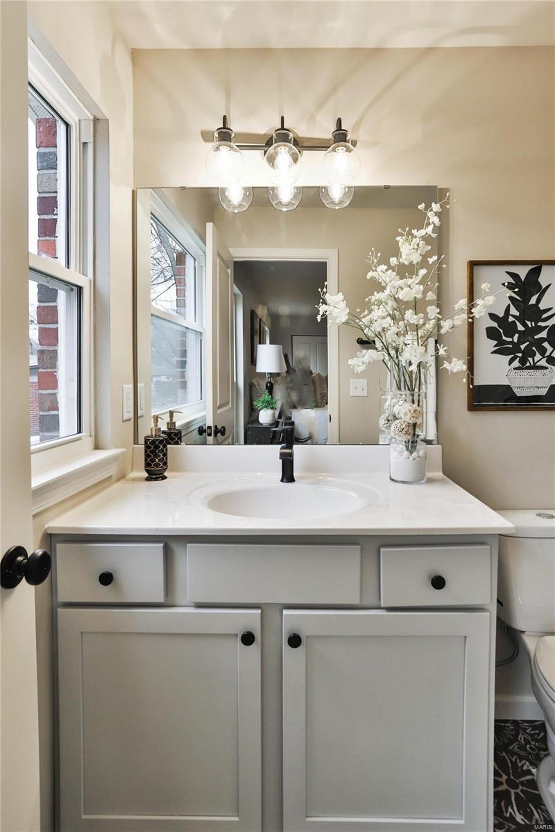 318 Northmoor Drive Ballwin, MO 63011 - Photo 36 of 43