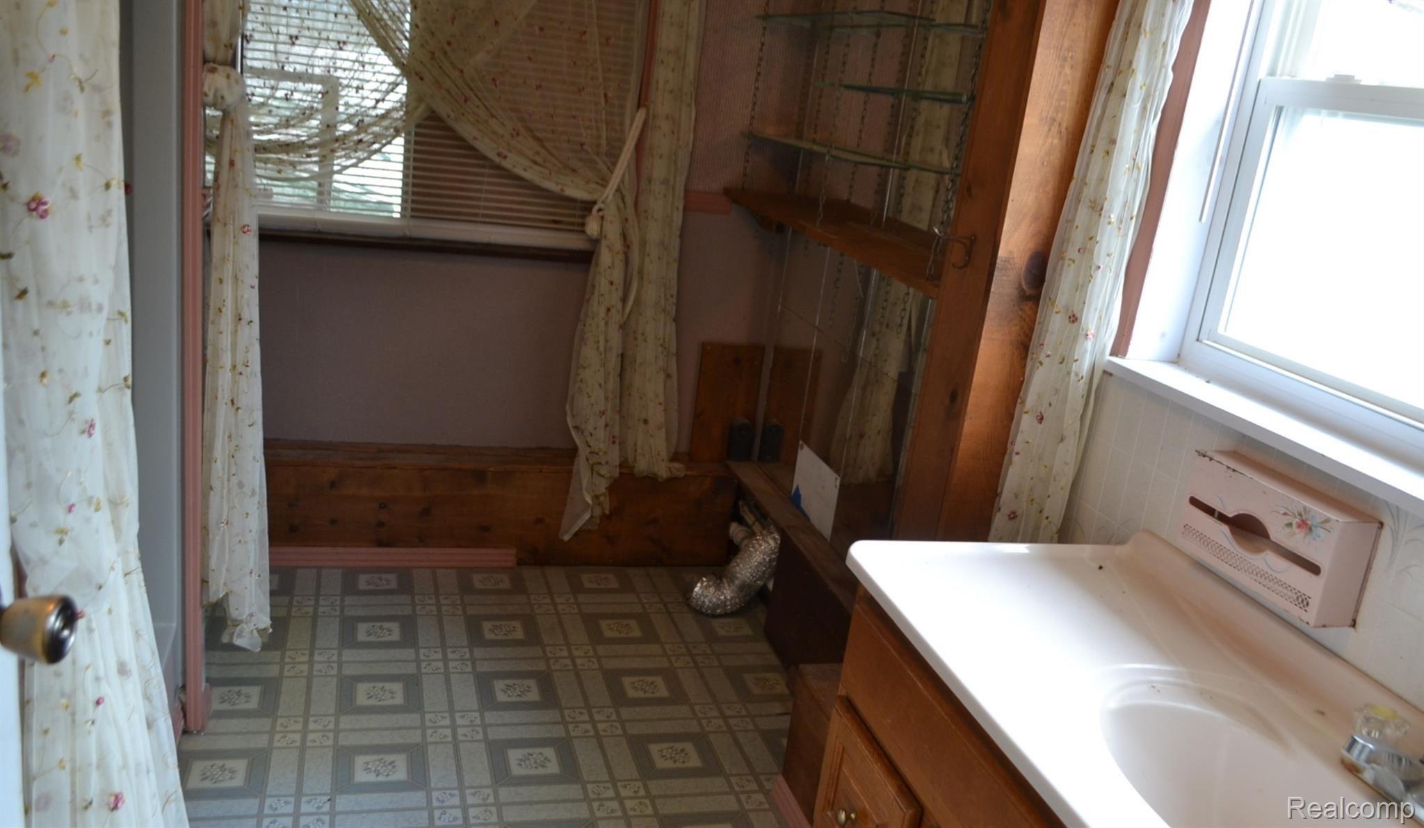 7944 Jefferson Road North Branch, MI 48461 - Photo 21 of 51 DSC_0642.JPG