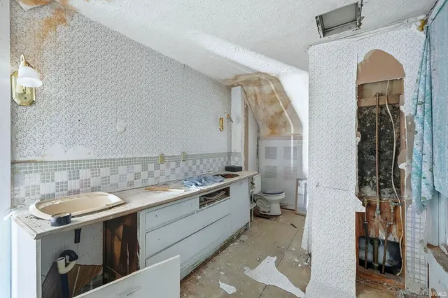 $50,000 | 353 West 5th Street, Peru, IN 46970