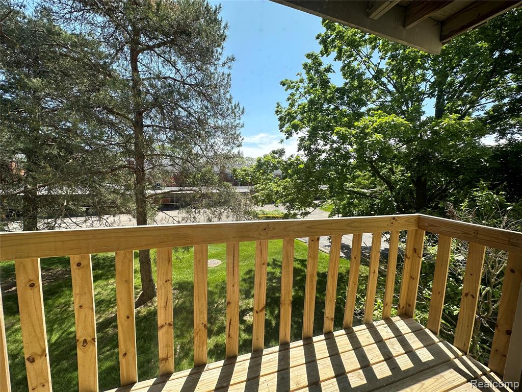 32005 West 12 Mile Road, Unit 207 Farmington, MI 48334 - Photo 10 of 17
