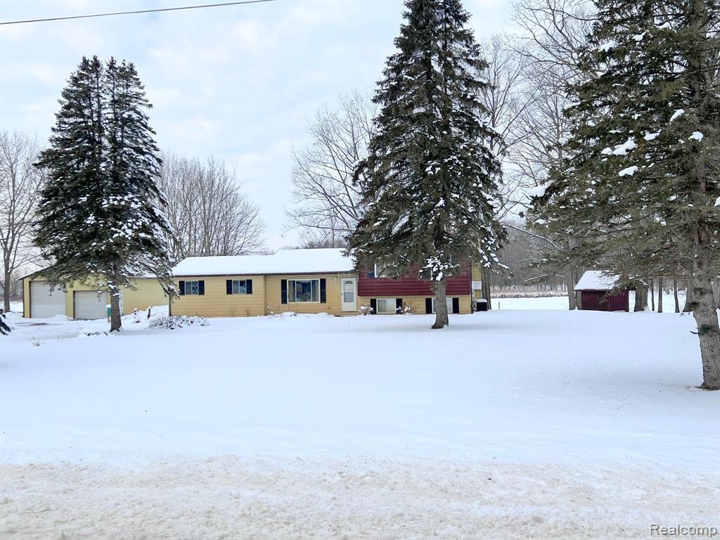 1824 Peppermill Road Lapeer, MI 48446 - Photo 2 of 23
