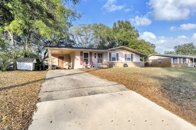 front view of house with a yard