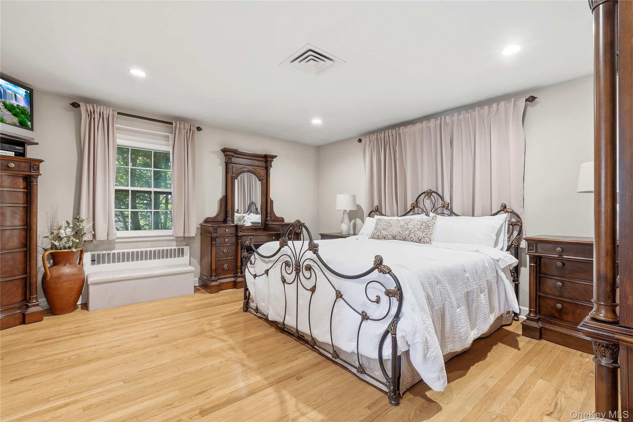 1 Hunting Ridge Road White Plains, NY 10605 - Photo 14 of 48