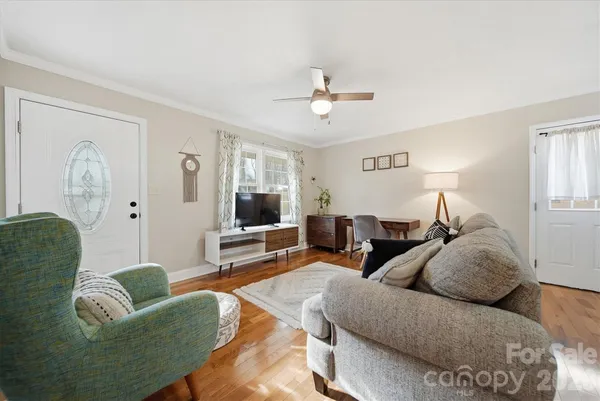 $229,000 | 1437 Oak Hill Drive, Morganton, NC 28655