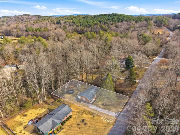 $229,000 | 1437 Oak Hill Drive, Morganton, NC 28655