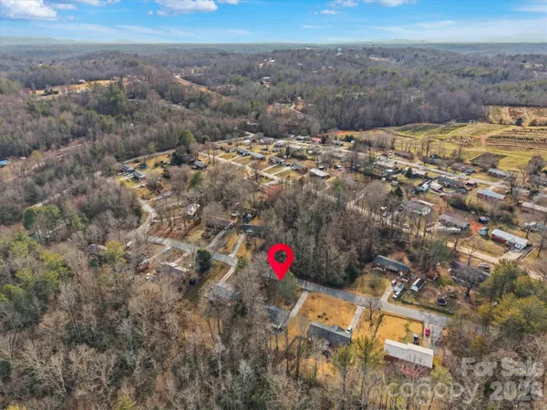 $229,000 | 1437 Oak Hill Drive, Morganton, NC 28655