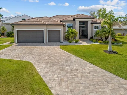 $790,000 | 1099 Cimarron Drive, Punta Gorda, FL 33950