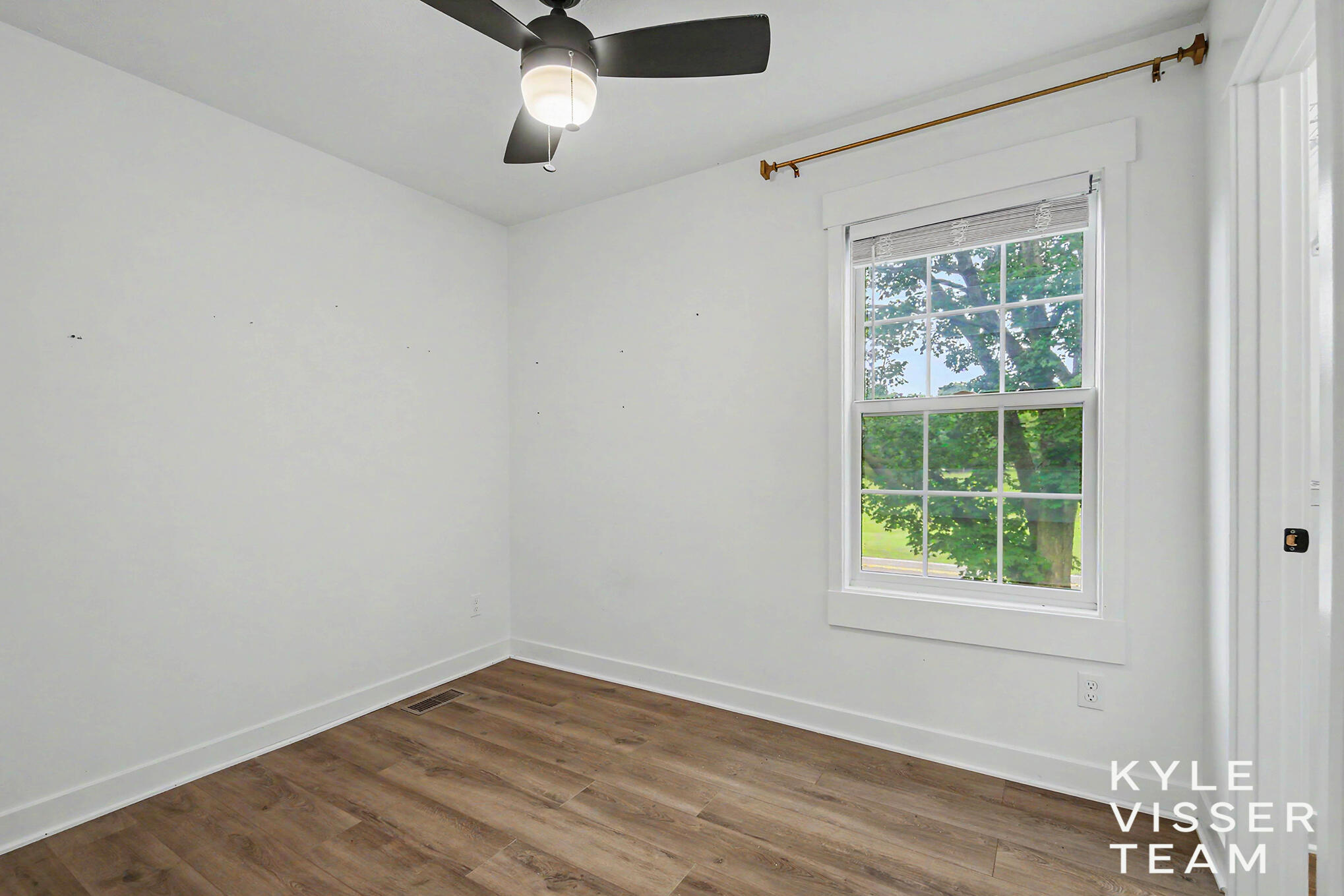 973 Maynard Road Portland, MI 48875 - Photo 16 of 28 2nd Bedroom