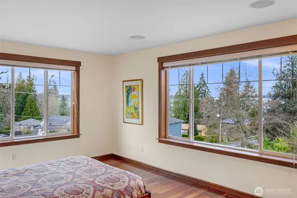 $1,100,000 | 2126 West Mukilteo Boulevard, Everett, WA 98203