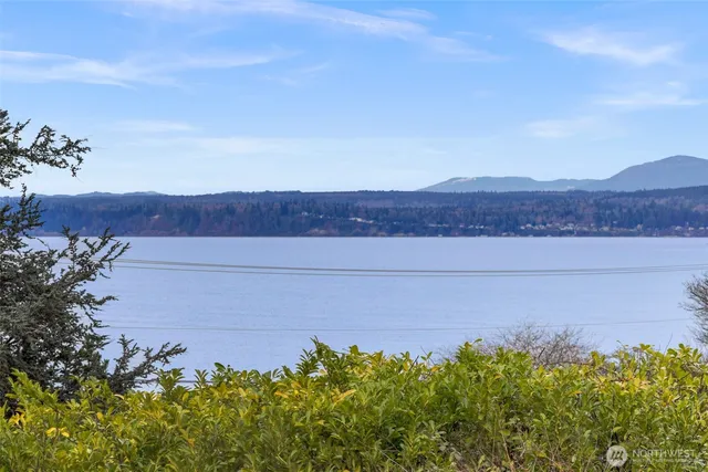 $1,100,000 | 2126 West Mukilteo Boulevard, Everett, WA 98203