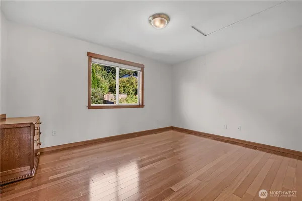 $1,100,000 | 2126 West Mukilteo Boulevard, Everett, WA 98203