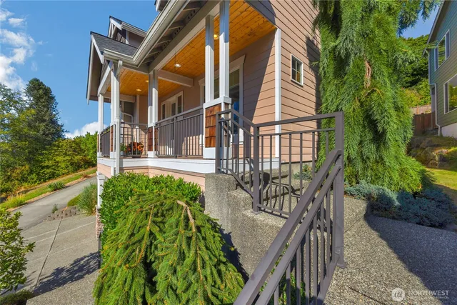 $1,149,000 | 2126 West Mukilteo Boulevard, Everett, WA 98203