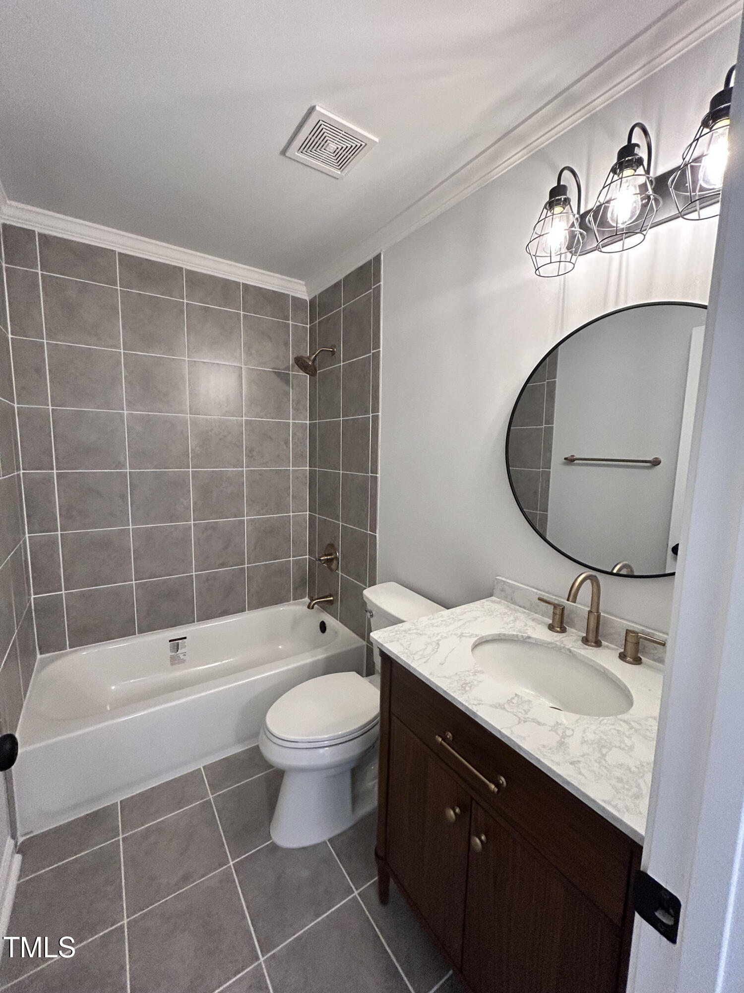1116 Temple Street Raleigh, NC 27609 - Photo 23 of 35 hallway bath