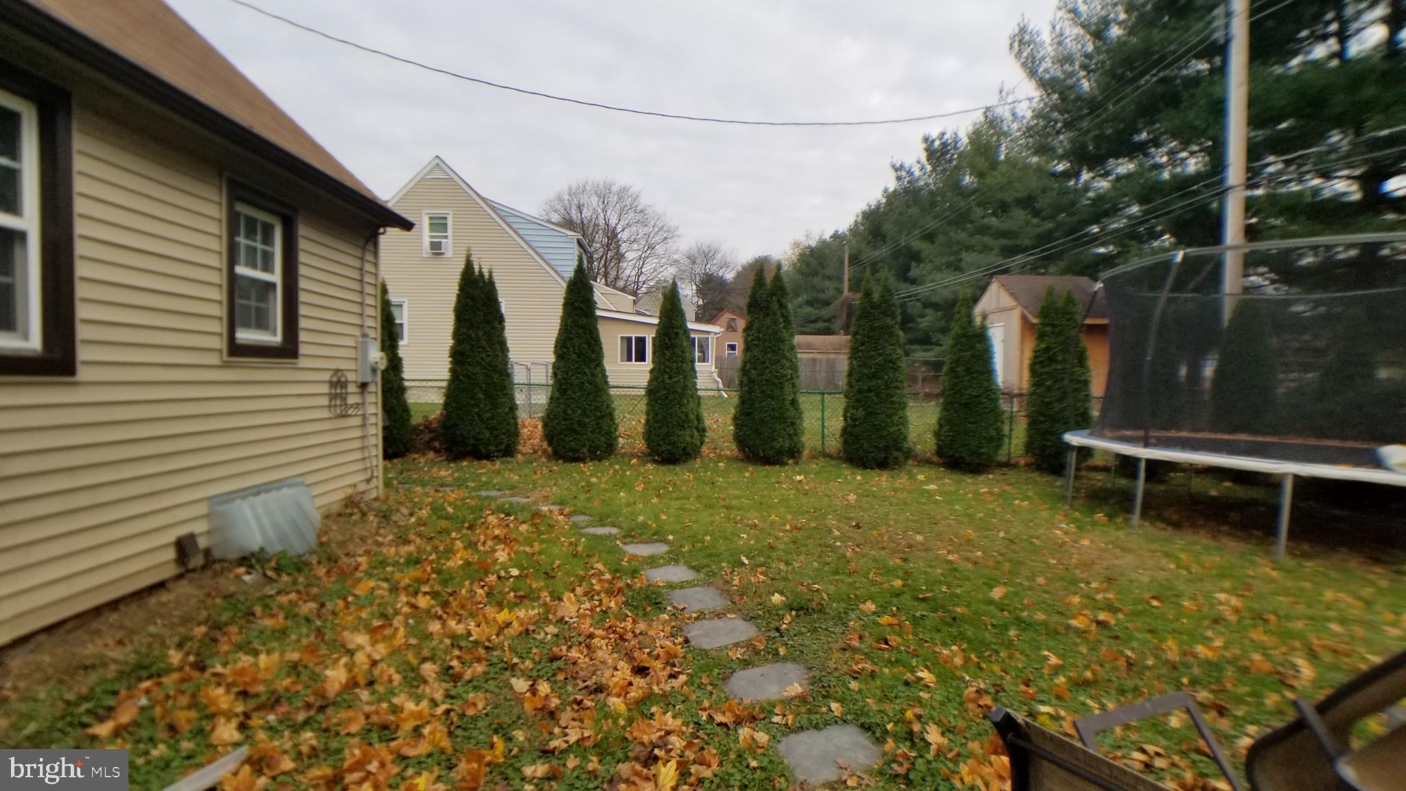 3189 Maple Road Huntingdon Valley, PA 19006 - Photo 19 of 19 backyard