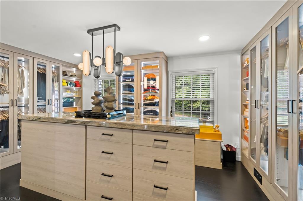 1313 Robinhood Road High Point, NC 27262 - Photo 21 of 45 Gallery Image 21